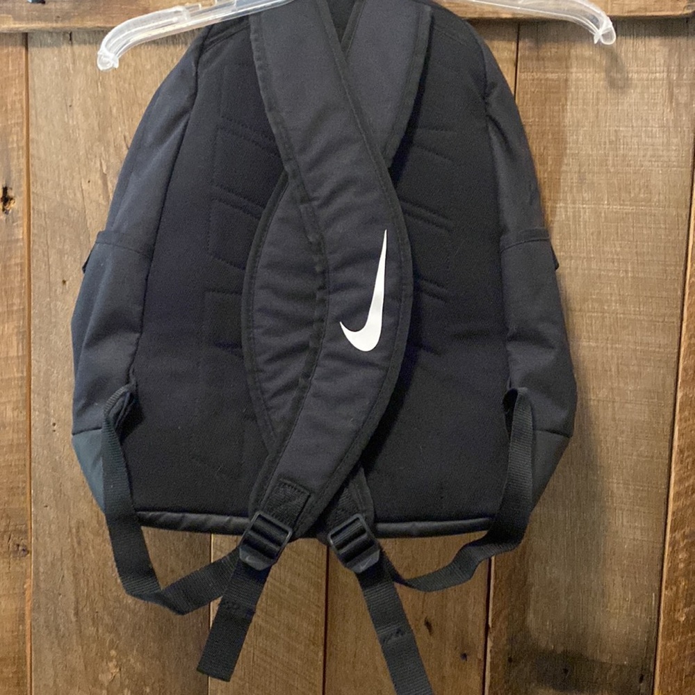 Nike backpack - Picture 2 of 3